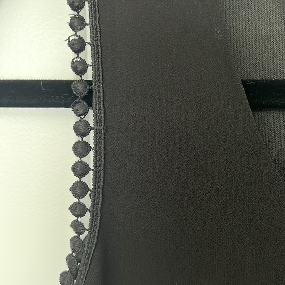 Black sleeveless Dress. Size Large. - Picture 4 of 11